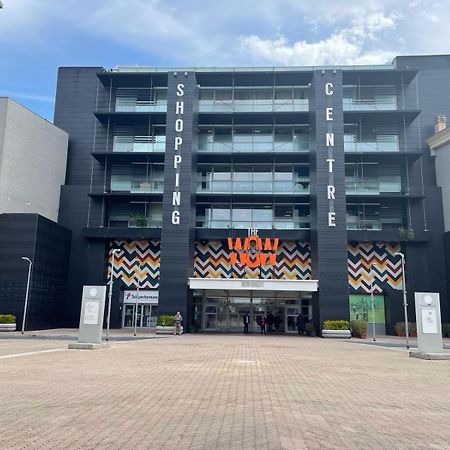 Luxury Boutique Apartment Fiumicino Luaran gambar
